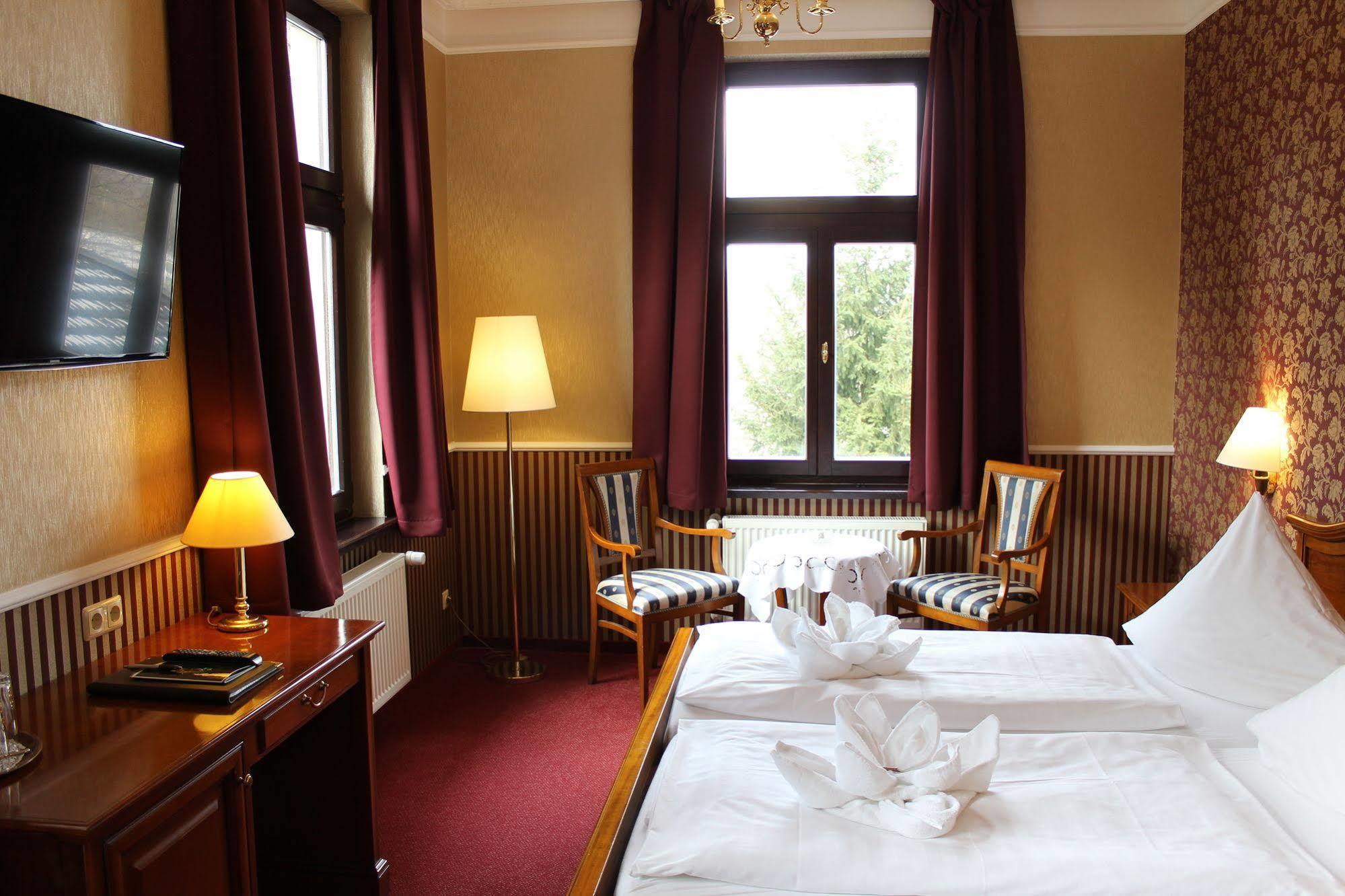 Schlosshotel Stecklenberg Тале Екстериор снимка